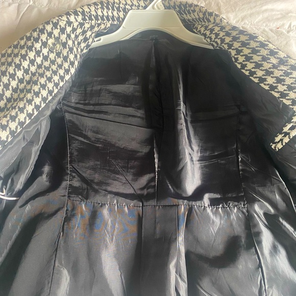 B&W Patterned Pea Coat, BEBE, Size L - Picture 3 of 7